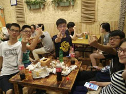 乌苏烧烤加盟,学烧烤技术,开烧烤店多少钱疯狂烤翅加盟